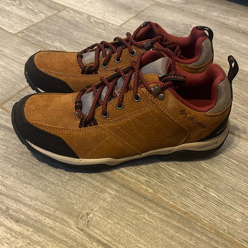 Women’s Columbia sneaker